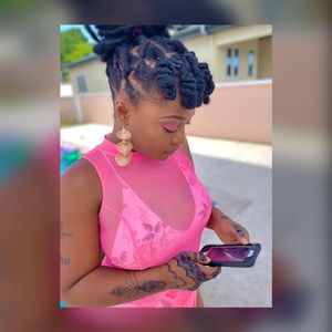 Meet your Posher, Makeda